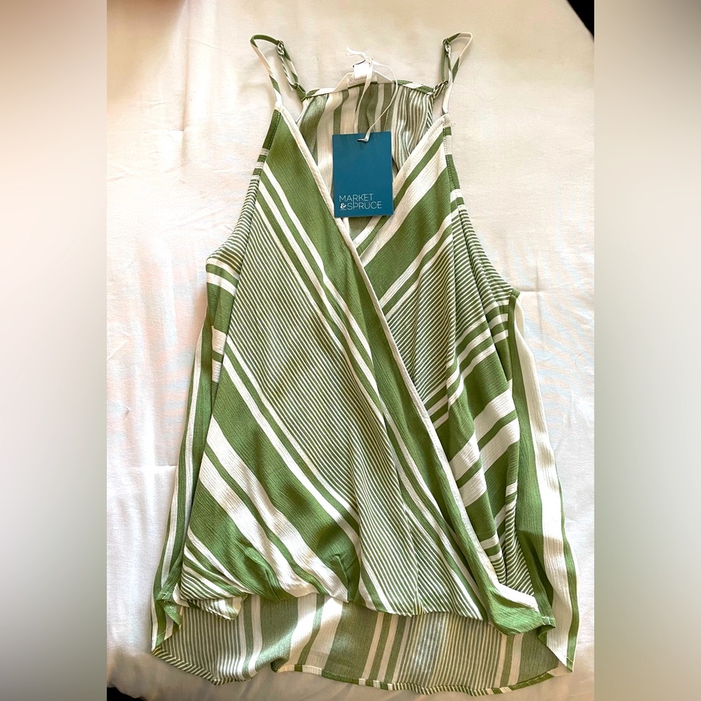 Market and Spruce summer top